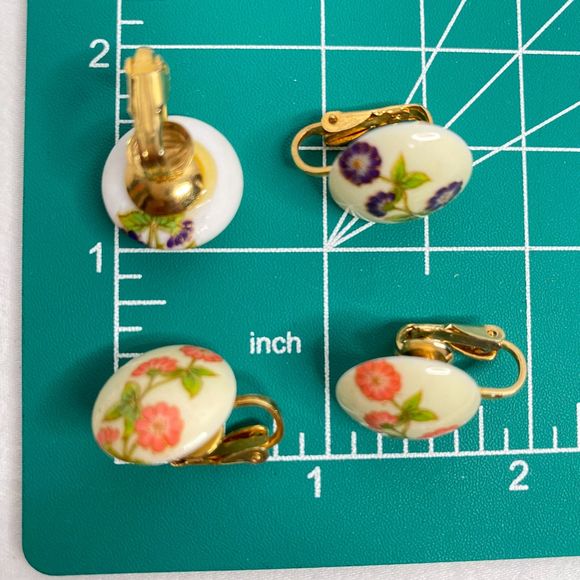 Floral Ceramic Earrings Pink Purple Painted Flowers On Stem Button Clip On Lot - Picture 8 of 8